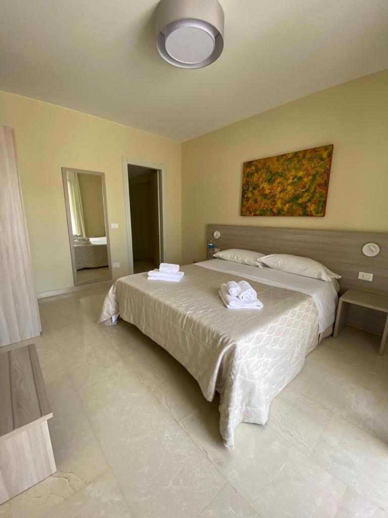 Historico Loft & Rooms Palazzo Adragna XIX Trapani Exterior foto