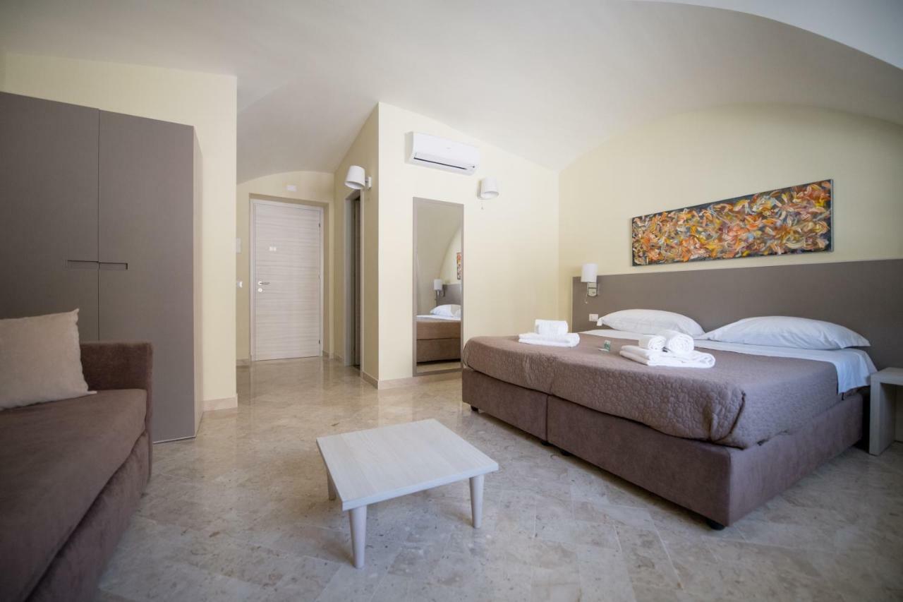 Historico Loft & Rooms Palazzo Adragna XIX Trapani Exterior foto